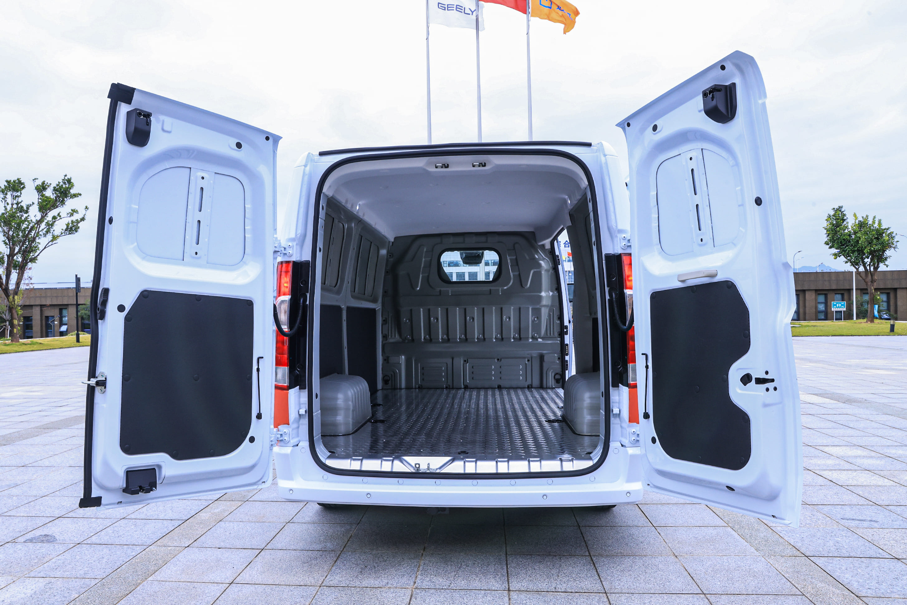 PR_Η MAXX MOBILITY HELLAS ΑΝΑΚΟΙΝΩΝΕΙ ΤΗ ΣΥΝΕΡΓΑΣΙΑ ΤΗΣ ΜΕ ΤΗΝ ΕΤΑΙΡΕΙΑ «ΦΟΡΤΗΓΑ ΜΑΥΡΟΤΕΛΗΣ» ΩΣ ΕΠΙΣΗΜΟ ΑΝΤΙΠΡΟΣΩΠΟ ΤΗΣ FARIZON ΣΤΗ ΒΟΡΕΙΑ ΕΛΛΑΔΑ_3 PR_Η MAXX MOBILITY HELLAS ΑΝΑΚΟΙΝΩΝΕΙ ΤΗ ΣΥΝΕΡΓΑΣΙΑ ΤΗΣ ΜΕ ΤΗΝ ΕΤΑΙΡΕΙΑ «ΦΟΡΤΗΓΑ ΜΑΥΡΟΤΕΛΗΣ» ΩΣ ΕΠΙΣΗΜΟ ΑΝΤΙΠΡΟΣΩΠΟ ΤΗΣ FARIZON ΣΤΗ ΒΟΡΕΙΑ ΕΛΛΑΔΑ_3